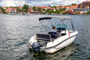 yachting-4-motorowki-na-wynajem--18 yachting-4-motorowki-na-wynajem--18