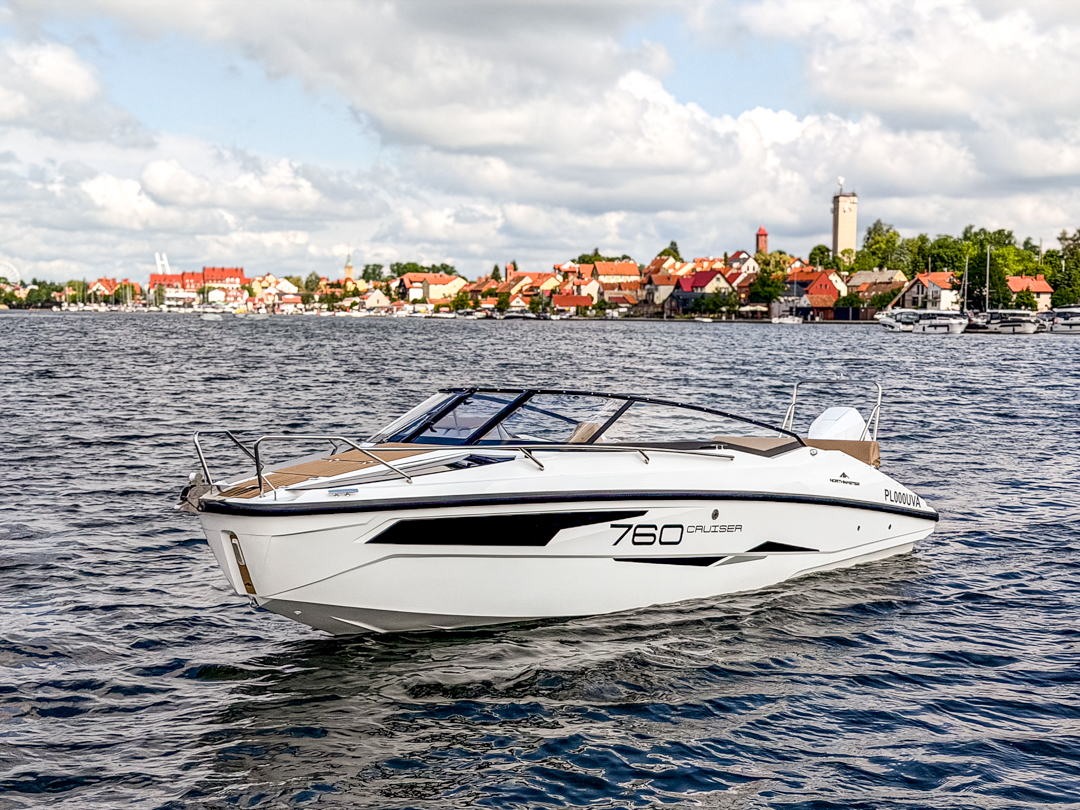 yachting-4-motorowki-na-wynajem--18