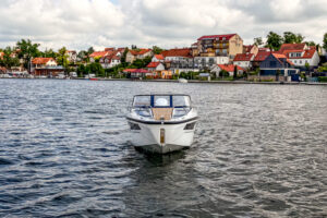 yachting-4-motorowki-na-wynajem--19